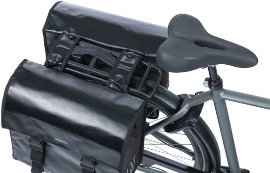 Basil fietstas dubbel Urban load zwart MIK 48-53L
