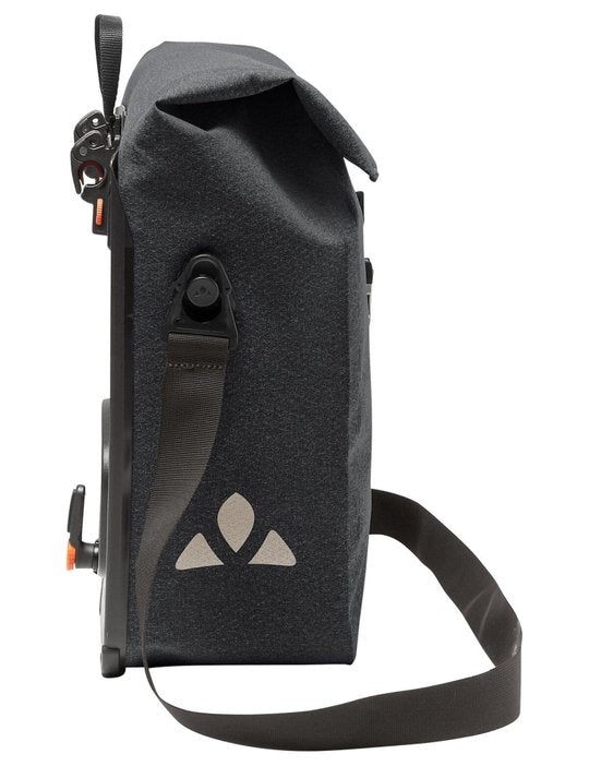 Tas   zw