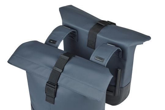 Basil fietstas dubbel Cove marine blauw/zwart 28-3